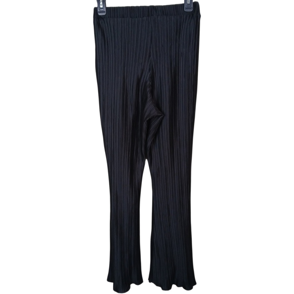 Boohoo Black Plisse Flare Leg Pull On Trousers Flare Size 8 Pants